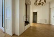 CHARMANTER GERÄUMIGER ALTBAU - TOP GEPFLEGT MIT KLIMAANLAGE