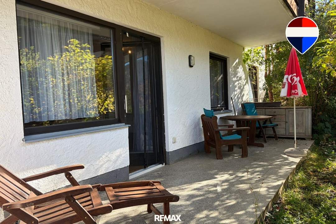 ZU MIETEN - Klein, fein &amp; mit großer Terrasse! Voll möblierte Garconniere in Ruhelage