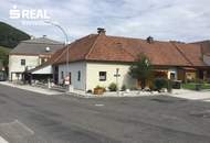 Jahrhundertealte Hofanlage mit Gasthaus und vier Wohnungen in Schrambach