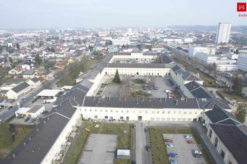 DRAGONER HÖFE: Büro-/Atelier-/Ordi-/Geschäftsfläche exklusiv u. einzigartig - Gewölbe, Granitsäulen, beeindruckende Raumhöhe...- weitreichender Gestaltungsfreiraum in historischem Gemäuer, Gewerbeobjekt-miete, 1.180,39,€, 4600 Wels(Stadt)