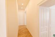 Erstbezug nach Sanierung: Moderne 3-Zimmer-Altbau mit Balkon unweit Hauptbahnhof