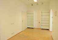 Perfekte Sichtbarkeit - Geschäftslokal / Büro mit großer Auslagenfront !