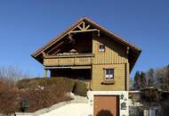 Holzhaus mit Aussicht