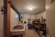 ''Komfortabel ausgestatteter Bungalow mit parkähnlichem Garten''