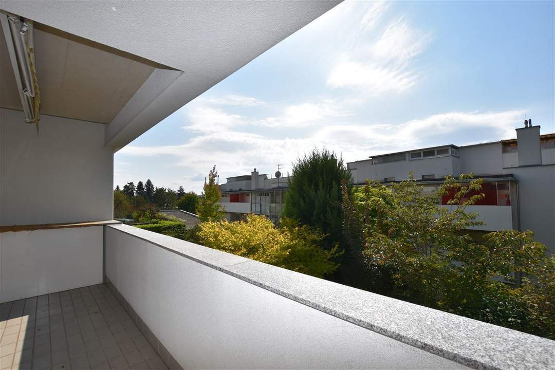 Perfekte Single-, wie Pärchenwohnung hell und mit großem Balkon in St. Peter