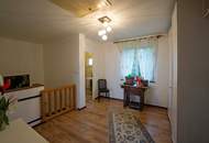 Familienfreundliches End-Reihenhaus im Ortskern mit Garten und Garage