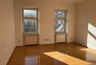 U6 Jägerstraße - gepflegter 3 Zimmer Altbau im 3. Stock