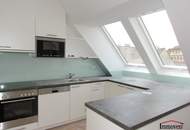 RUHELAGE und ZENTRUMSNÄHE: Wohntraum im Dachgeschoss mit Balkon! (Mietbeginn 01.03.2026)