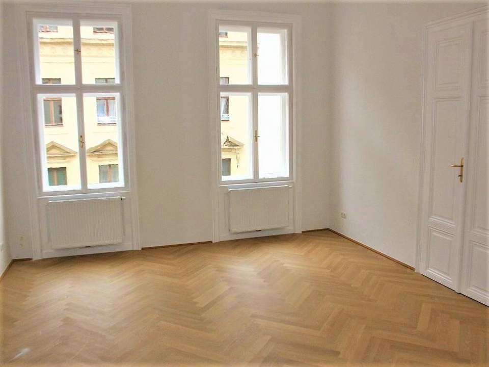 SCHWARZSPANIERSTRASSE, topgepflegte 144 m2 Altbau, 4 Zimmer, Wohnküche, 2 Bäder, Parketten; 3. Liftstock, U-Bahn-Nähe