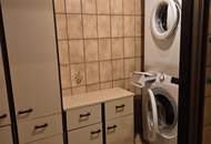 Renovierungsbedürftige 4 Zimmer Wohnung mit Loggia