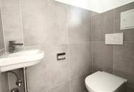 HELL UND SEHR GROSSZÜGIG - HOCHWERTIG SANIERTE 5-ZIMMER-WOHNUNG MIT BALKON IM 5. LIFTSTOCK