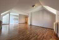 TOP PREIS-LEISTUNG! Geräumige Maisonette. 4 ZIMMER, 2 BÄDER, BALKON. FERNWÄRME!