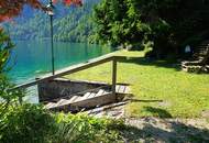 Charmante Altbauvilla mit Potenzial - direkt am Attersee mit eigenem Seegrundstück und Zweitwohnsitzwidmung