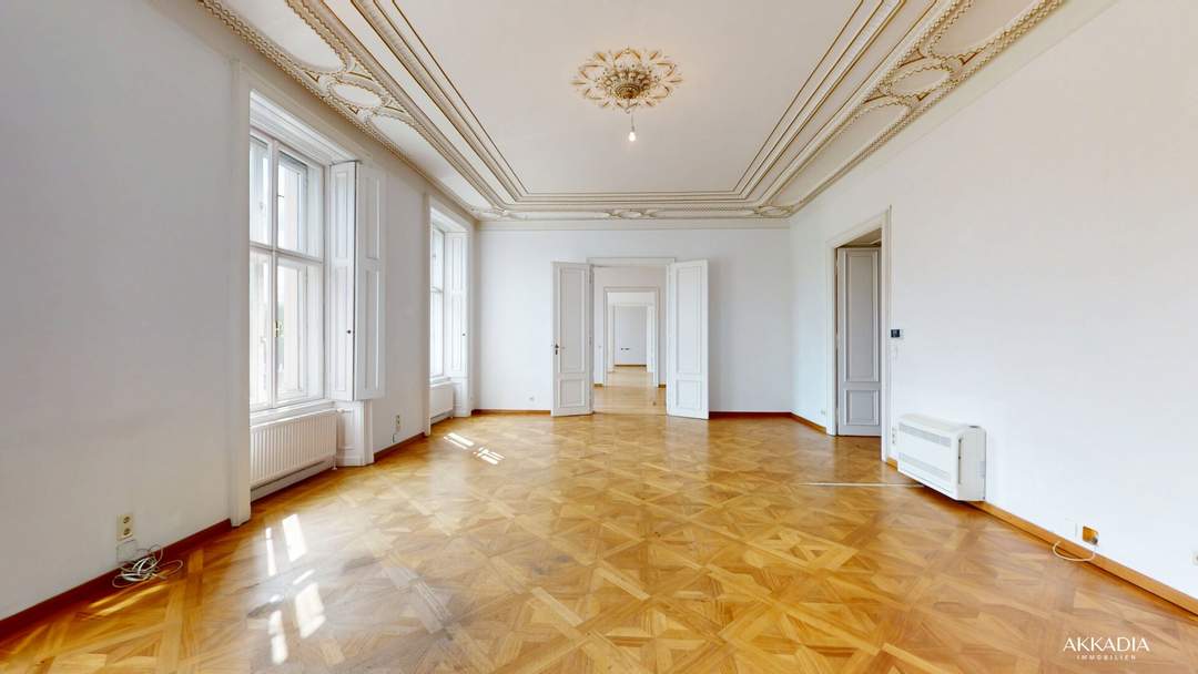 Repräsentatives Büro direkt am Karlsplatz in der Belle Etage