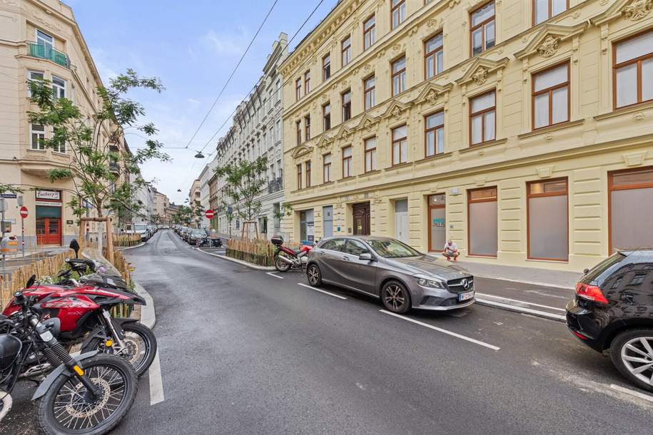 Ideale Möglichkeit zur Kurzzeitvermietung - Geschäftslokal mit Balkon in den ruhigen Innenhof, Gewerbeobjekt-kauf, 250.000,€, 1180 Wien 18., Währing