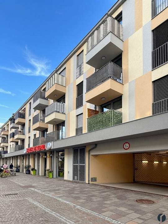 Urbaner Wohnkomfort: 2 Zimmer mit Balkon im Herzen Tullns