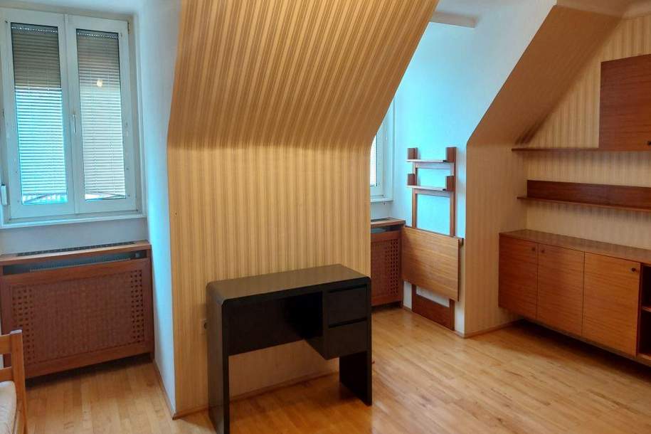 Günstige Dachgeschoßwohnung in zentraler Lage!, Wohnung-miete, 590,00,€, 3370 Melk