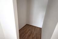 Super-schicke Neubauwohnung direkt am Hunyadi Schlosspark + Ab JUNI!!