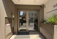6. OG und WEITBLICK!!! Sensationelle Single-Wohnung mit hochwertigen Einbaumöbeln und großer Außenfläche
