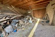 Raum für Visionäre und Bastler: Charmantes Stadthaus mit Potenzial, XXL-Stadl &amp; uneinsehbarem Garten