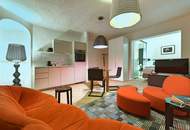 Biedermeierwohnung mit Balkon! Stylisch möbliertes 2-Zimmer-Apartment in Fußgängerzone!