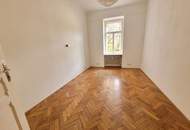 3-Zimmer-Altbauwohnung in der Heinrichstraße - WG-tauglich!