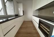 Exklusive Dachgeschoßwohnung mit Blick auf die Wiener Staatsoper!