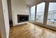 SONNENUNTERGANG UND URLAUBSGEFÜHL MITTEN IN DER STADT