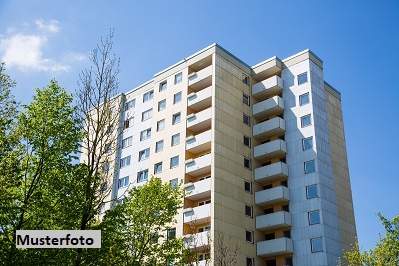 Hochgelegene 2-Zimmer-Wohnung mit Balkon und großartiger Aussicht, Gewerbeobjekt-kauf, 500.000,€, 1030 Wien 3., Landstraße