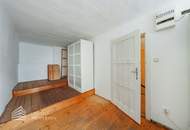 Exklusives Baugrundstück in einzigartiger Lage mit Einreichplanung!