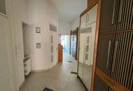 Schöne, großzügige Altbauwohnung