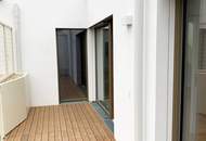 Mitten in der Stadt / zum Innenhof ausgerichtet / 2 Zimmer / Balkon!