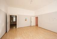 ++Herbststraße++ Sanierungsbedürftige 3-Zimmer Altbau-Wohnung, viel Potenzial!