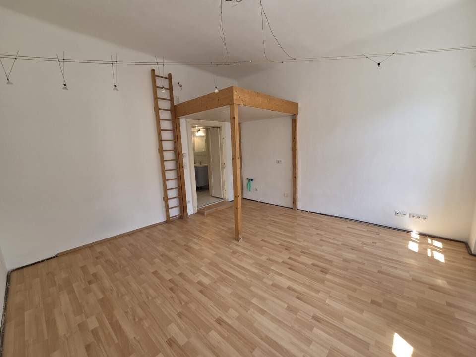 Helle 1,5 Zimmer-Wohnung mit Innenhoflage in der Heiligenstädter Straße
