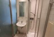 Hell, viele Fenster und idealer Grundriss für 2 Personen