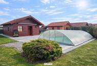 Schönes Kleingartenhaus auf Eigengrund mit Pool