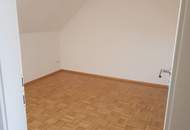MEHRPARTEIENHAUS MIT ENTWICKLUNGSPOTENZIAL (Provisionsfrei)