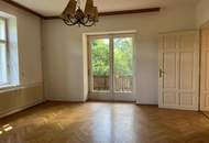 Doppelhaushälfte in herrschaftlichem Haus