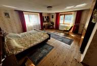 ***OPEN HOUSE, Freitag, 19. September von 13 - 15 Uhr*** Kompaktes Wohnhaus mit Stellplätzen und optionalem Nutzgrund