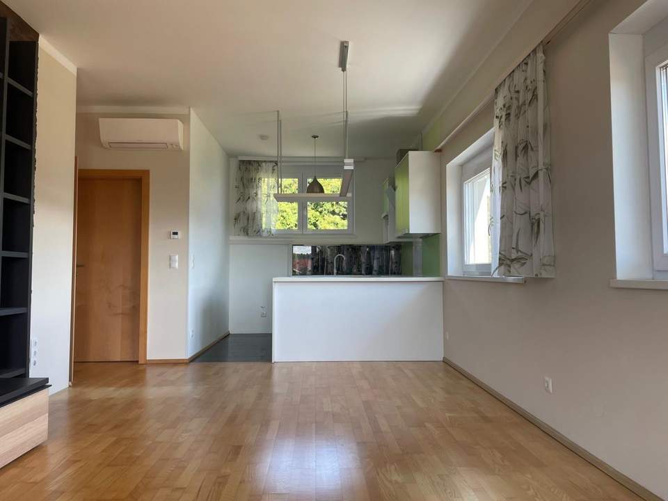 Klimatisierte Gartenwohnung mit 72m², Terrasse, 2 SZ, Keller