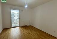 Geräumige 2-Zimmer Wohnung inkl. Einbauküche und Freifläche - ab sofort verfügbar!