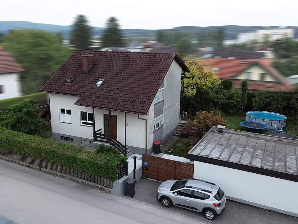 Einfamilienhaus in Pöchlarner Bestlage mit Garten und Garagenanbau