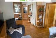 Pulgarn bei Linz: Hausanteil mit Garten und Garagen – ländliches Flair