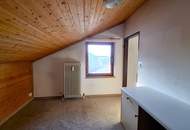 Rarität - 4.Zi.-DG-Wohnung mit XXL Garten und Bergpanorama