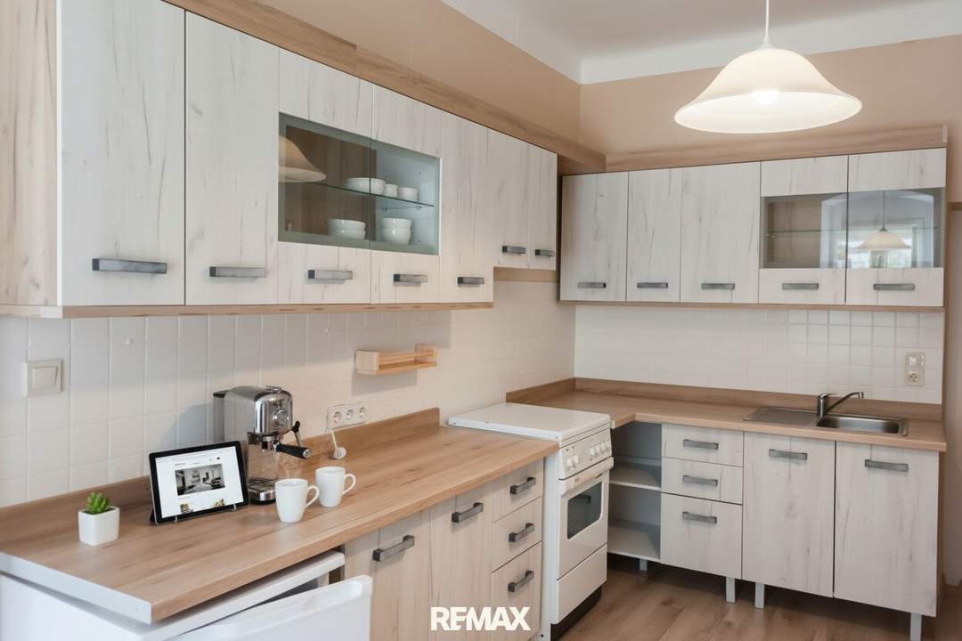 *** Charmante 2-Zimmer-Eigentumswohnung mit Garage in ruhiger Lage von Großveitsch ***