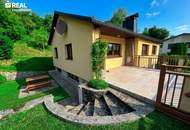 Hochwertiger, voll möblierter Bungalow mit Garten und Garage