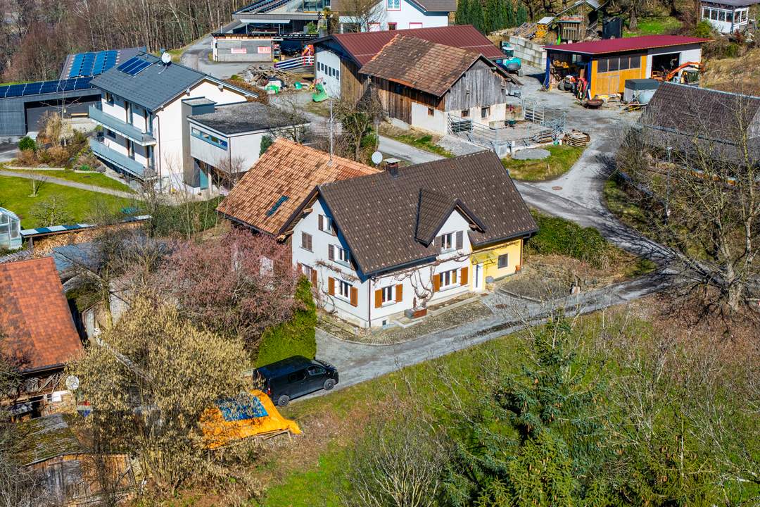 Einfamilienhaus in Ruhelage mit Potenzial: Sanierungsobjekt in Hohenems-Reute