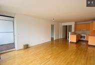 /MIT FREIFLÄCHE / TOLLE ANBINDUNG / VERFÜGBAR AB 1.08.2026 / 2-ZIMMER
