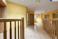 SONNENLAGE - Neuwertiges ca. 160m2 großes Traumhaus mit idyllischem Garten + Terrasse, 2 Garagen &amp; Top-Ausstattung in Ruhelage