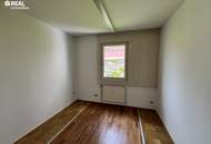 Hohe Warte 4-Zimmer-Wohnung mit großem Parkareal und Pool